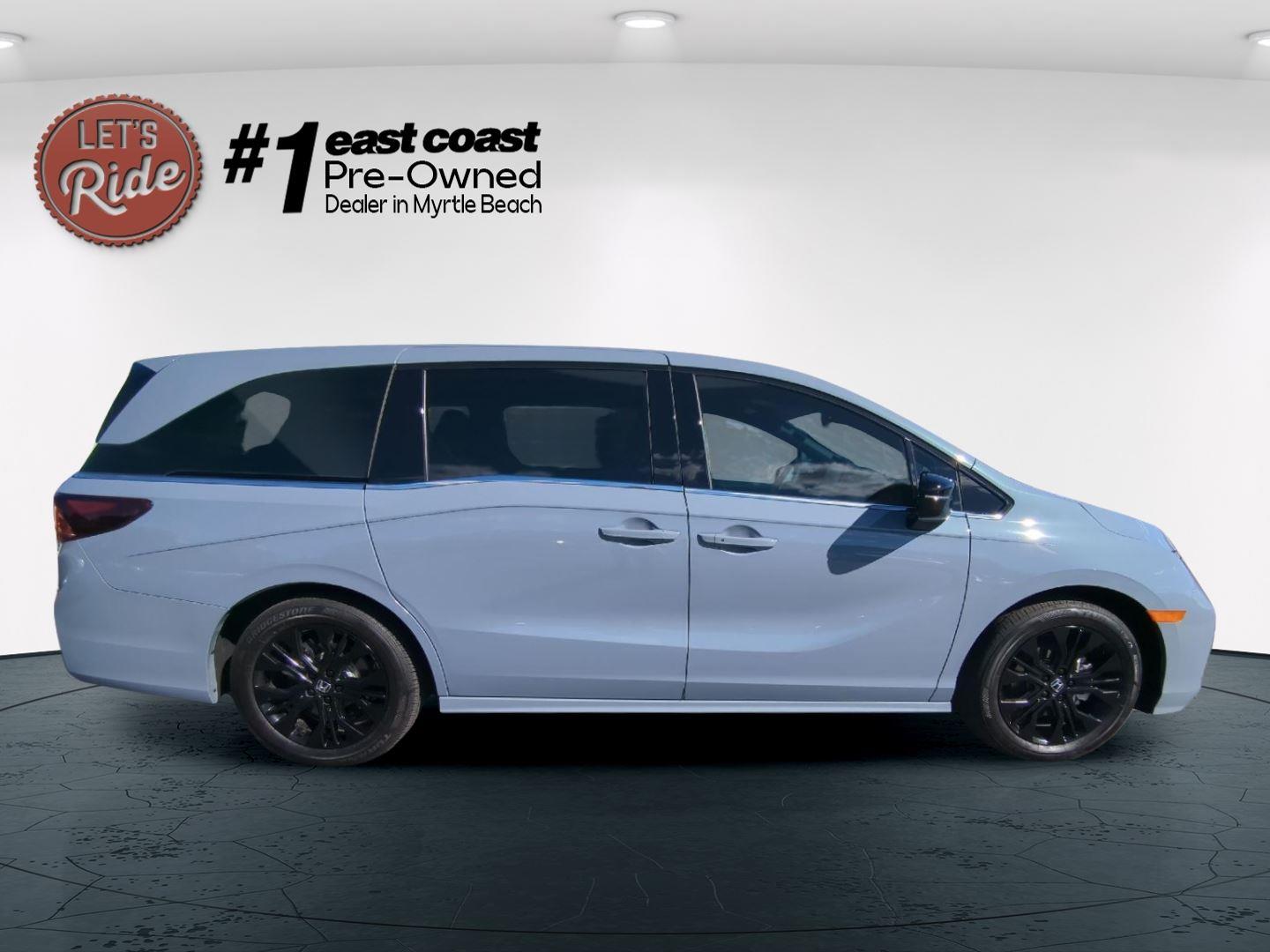 2025 Honda Odyssey photo 4