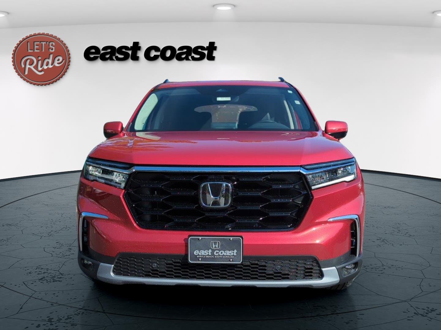 2025 Honda Pilot Touring photo 2