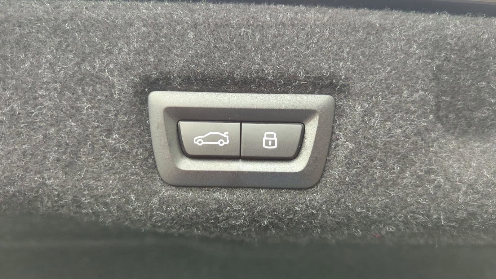 2025 BMW i5 40 - Photo 10