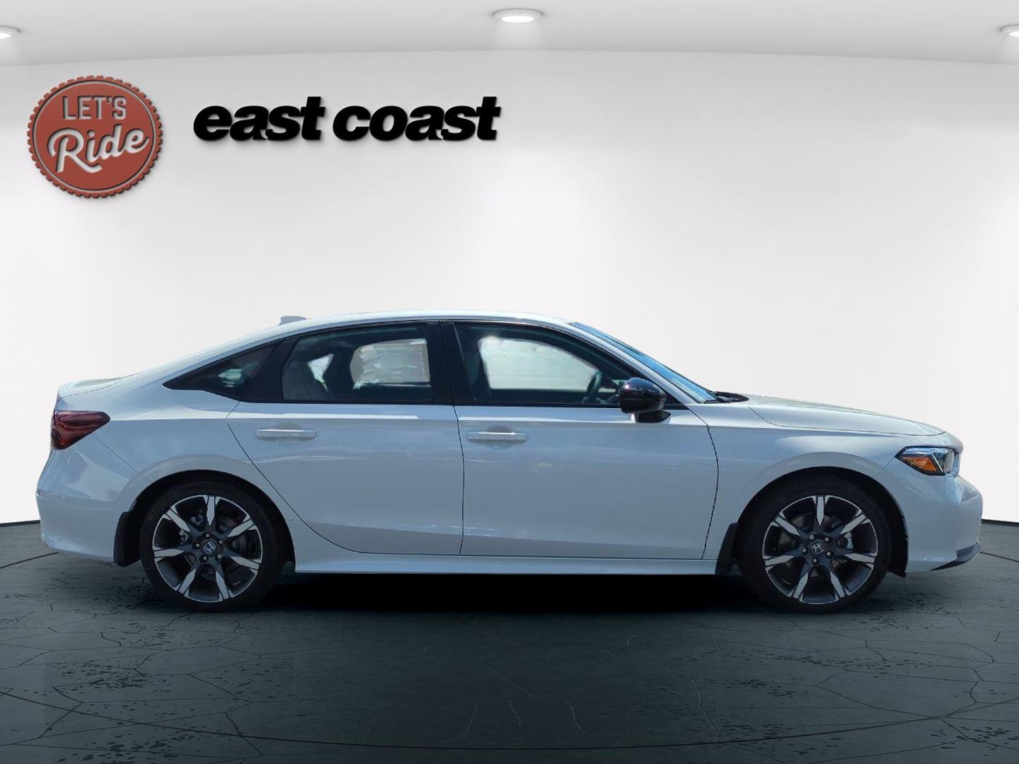 2026 Honda Civic Hybrid Sport Touring photo 4