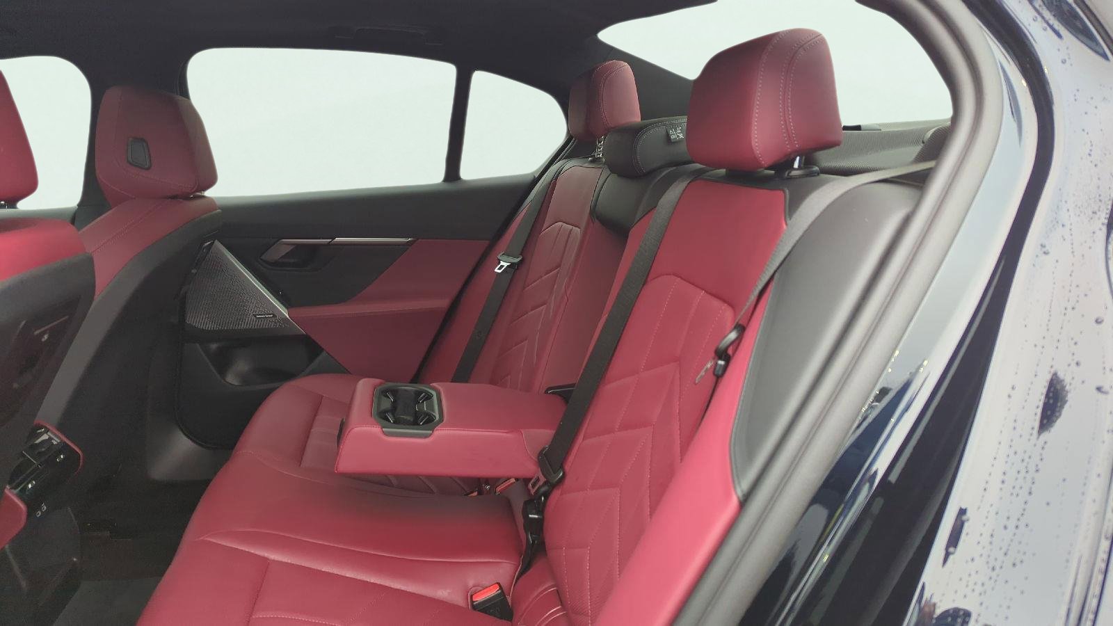 2025 BMW i5 40 - Photo 14