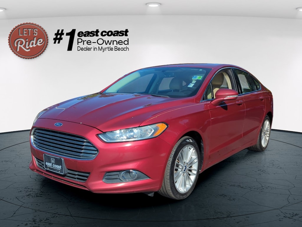 Used 2014 Ford Fusion SE Sedan