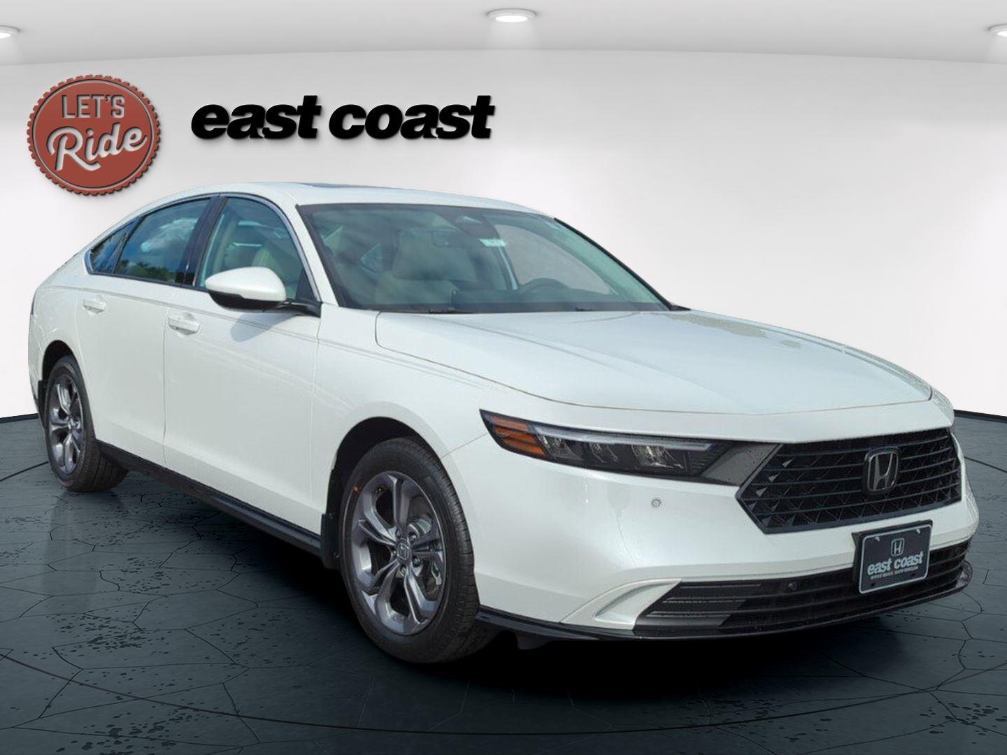 2025 Honda Accord Hybrid EX-L photo 3