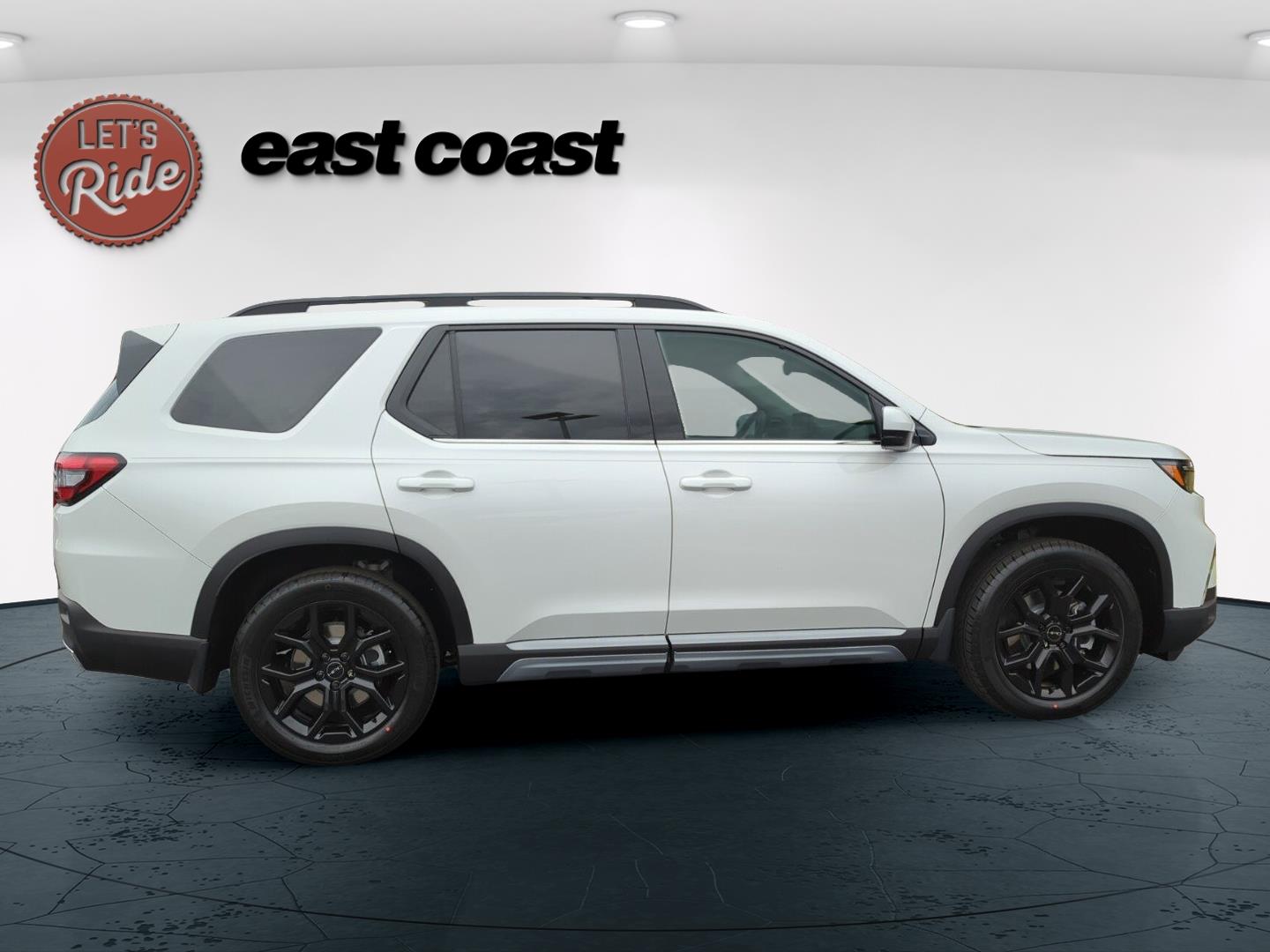2025 Honda Pilot Touring photo 3