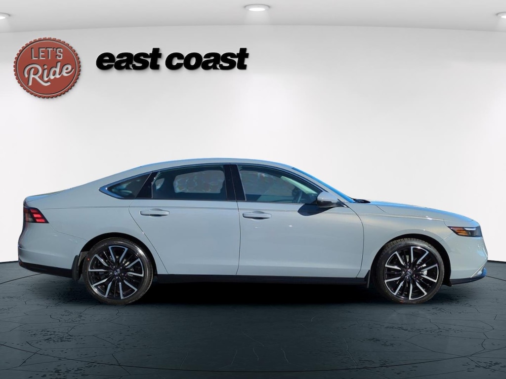 New 2025 Honda Accord Hybrid Touring Sedan