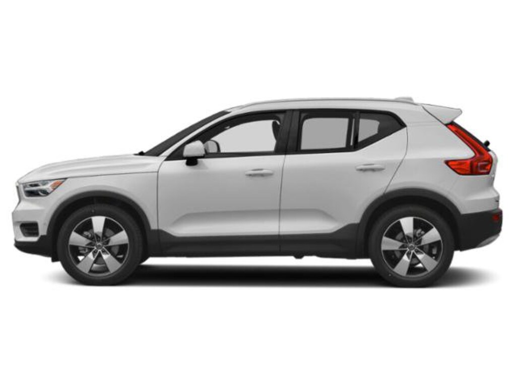 Used 2019 Volvo XC40 Momentum SUV
