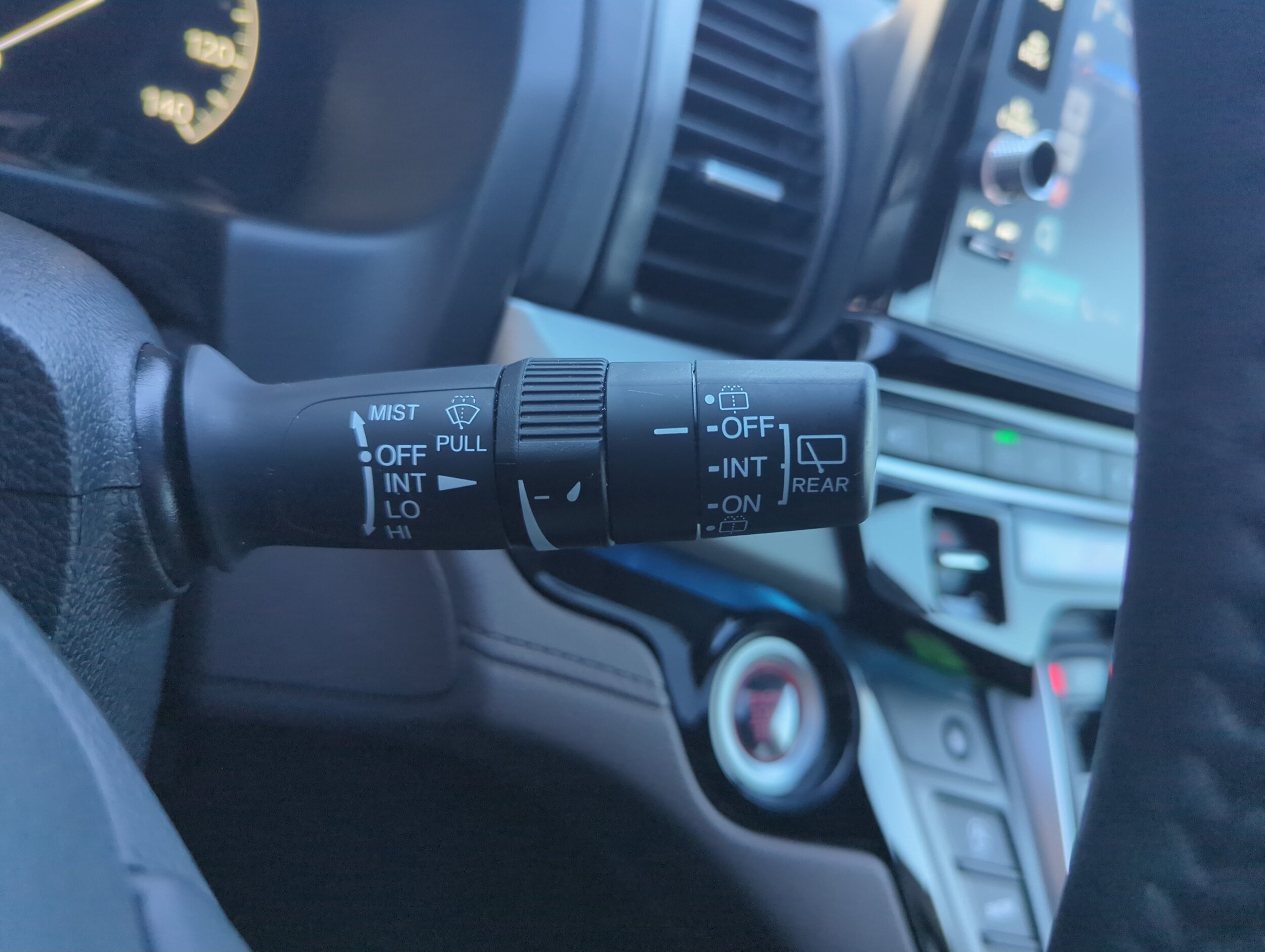 2025 Honda Odyssey Touring - Photo 28