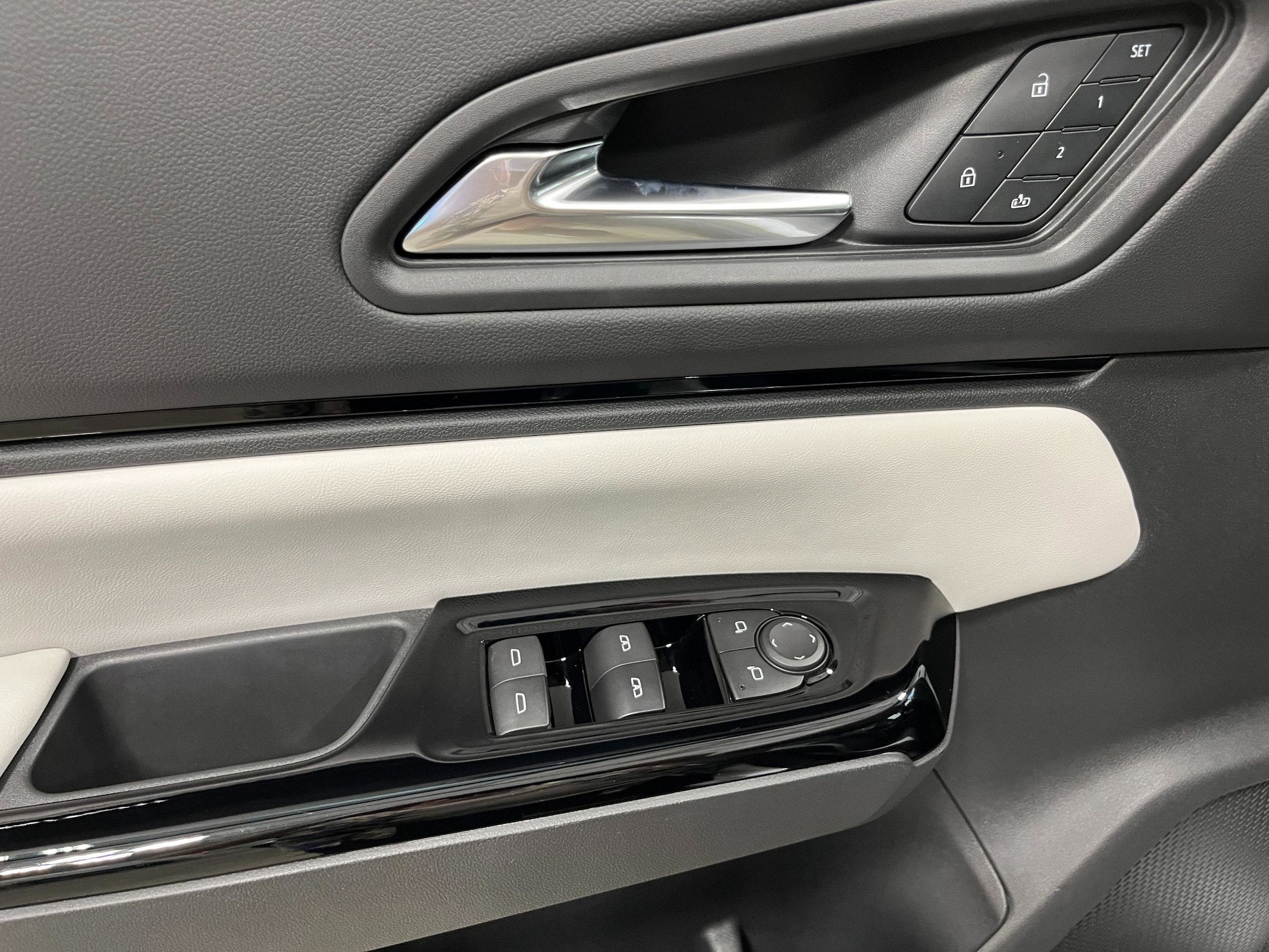 2025 Honda Prologue Touring - Photo 34