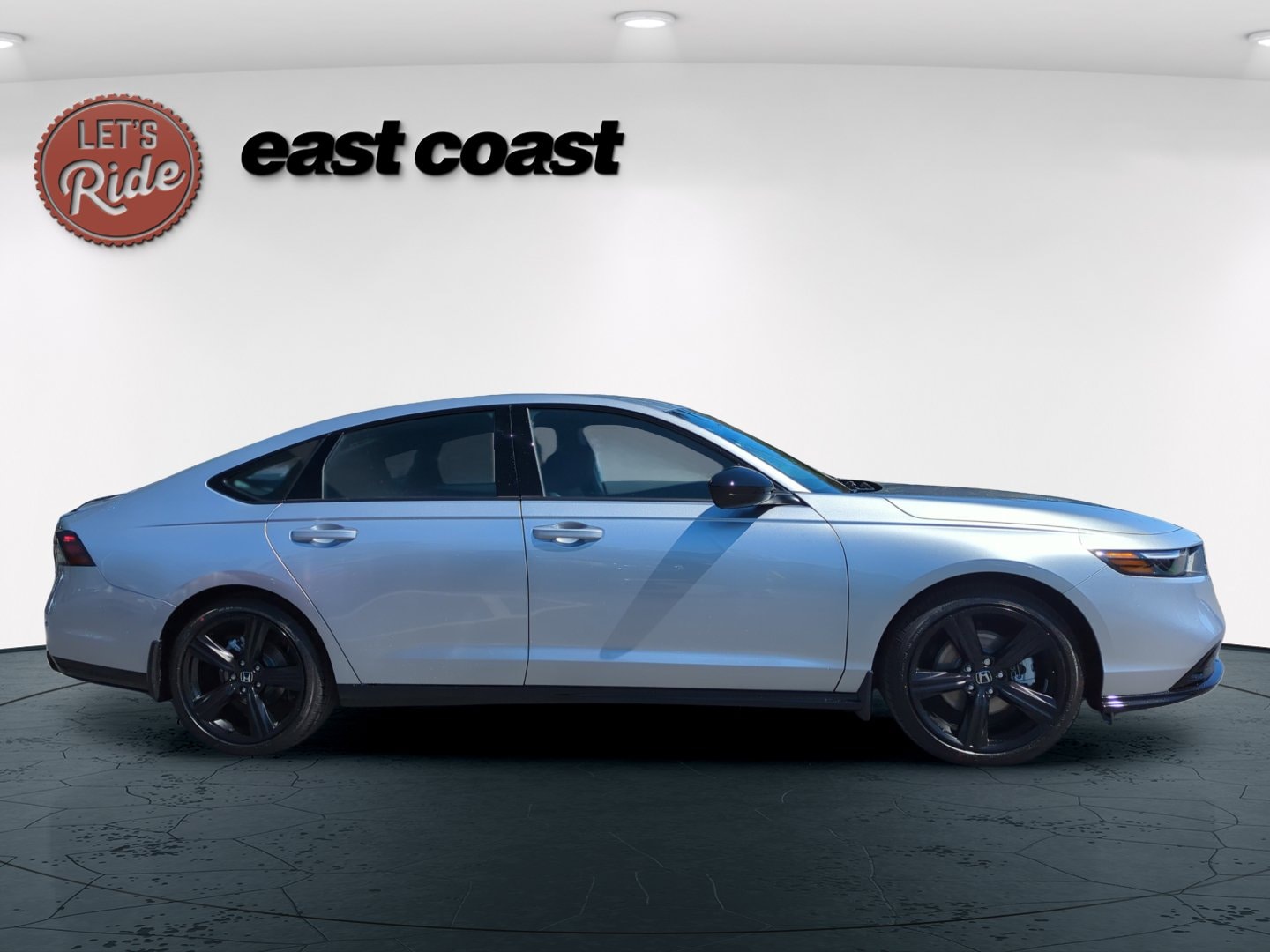 2026 Honda Accord Hybrid Sport-L - Photo 6