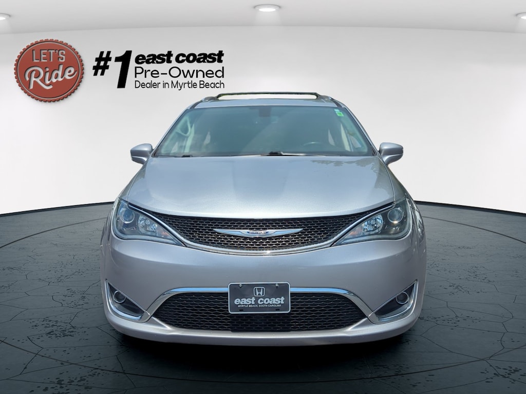 Used 2019 Chrysler Pacifica Touring L Van Passenger Van