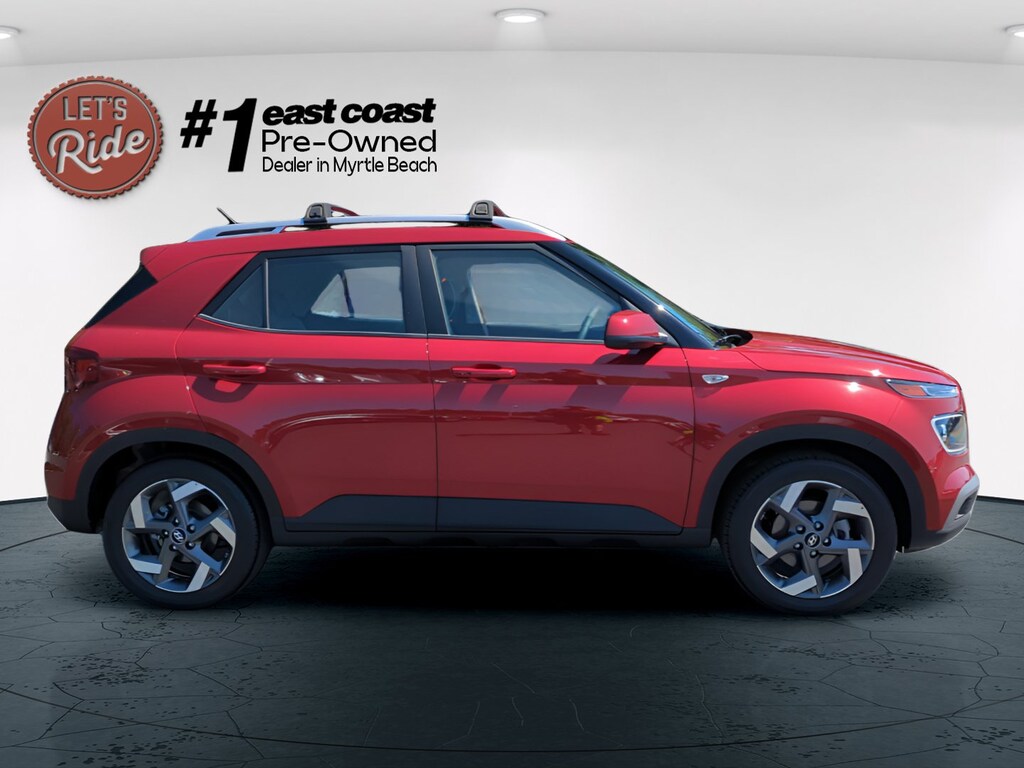 Used 2025 Hyundai Venue Limited SUV