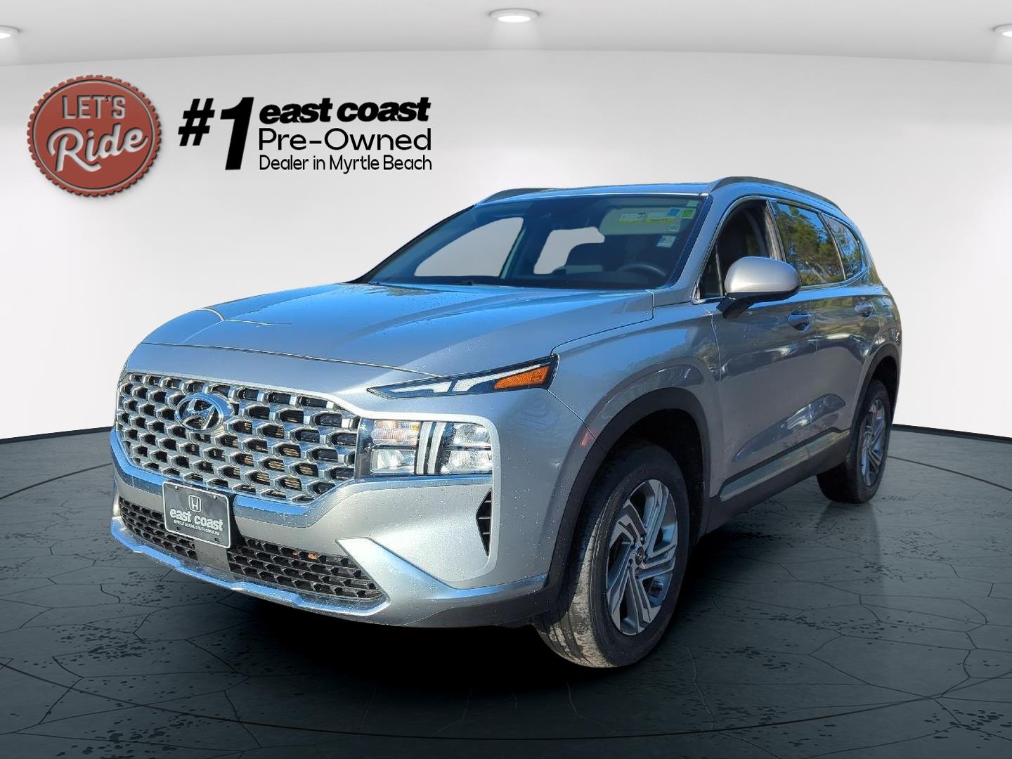 2022 Hyundai Santa Fe SEL's photo