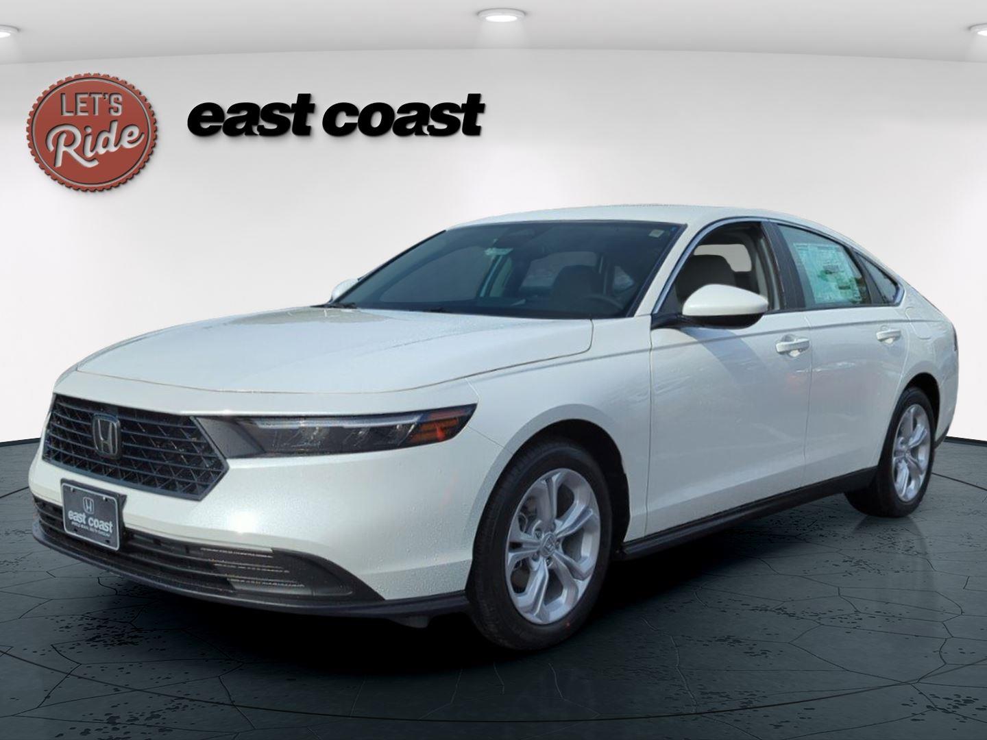 2025 Honda Accord LX's photo