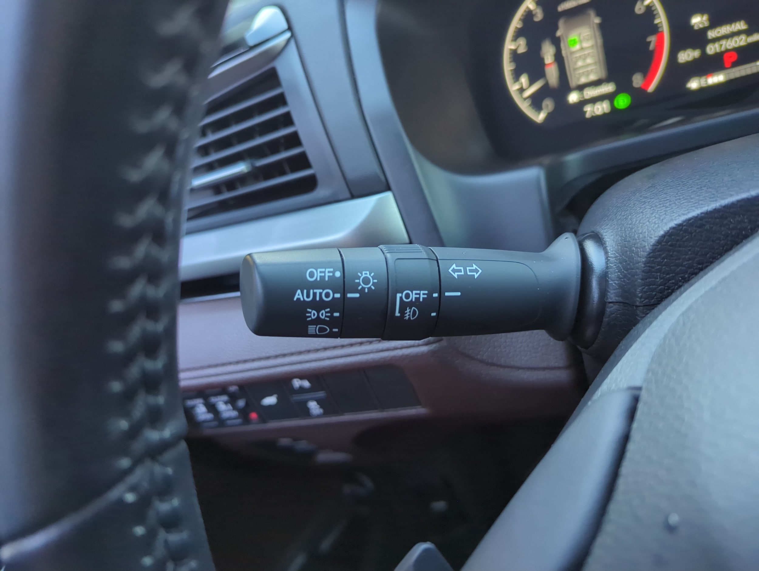 2025 Honda Odyssey Touring - Photo 27
