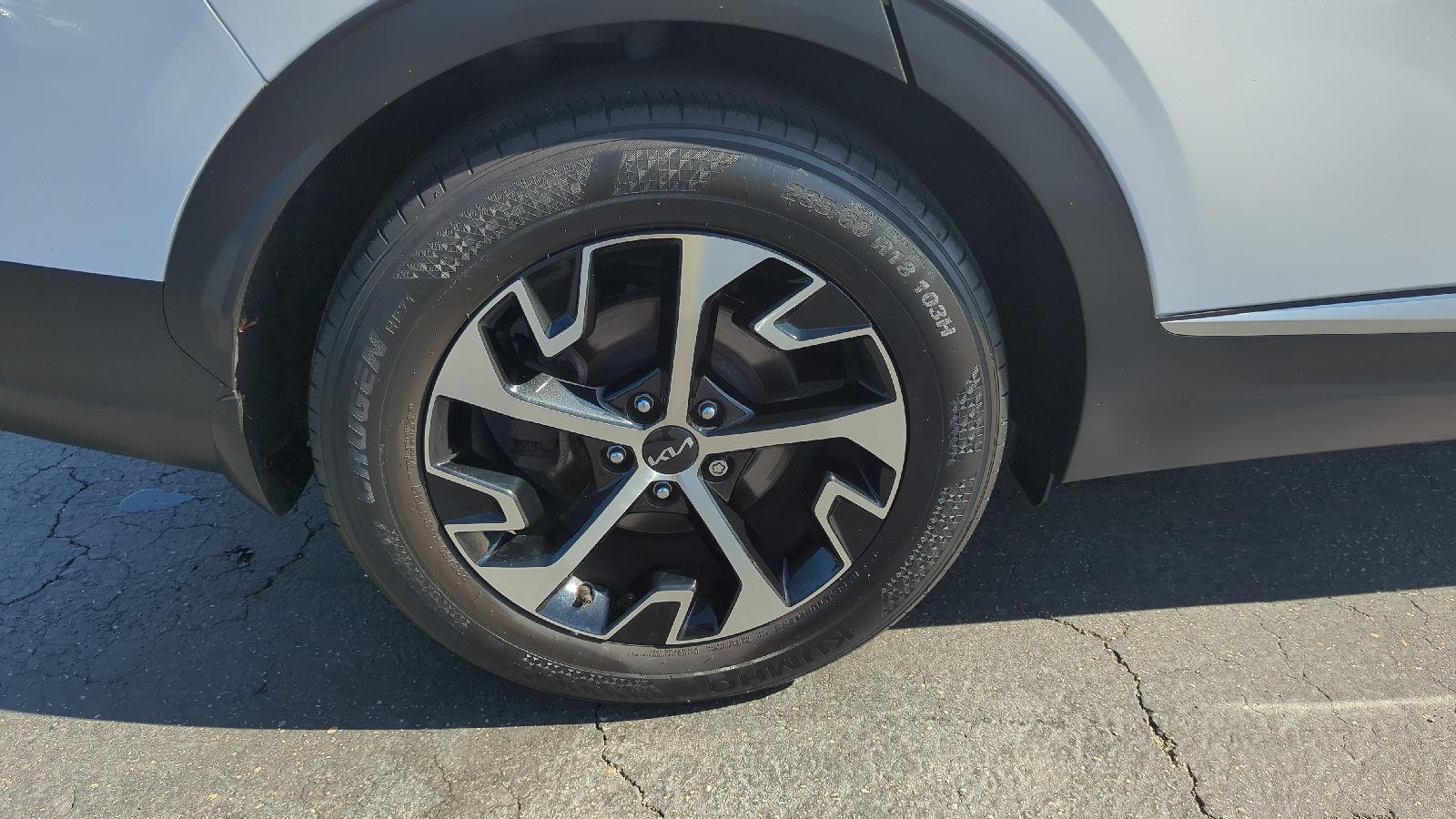 2023 Kia Sportage EX photo 4