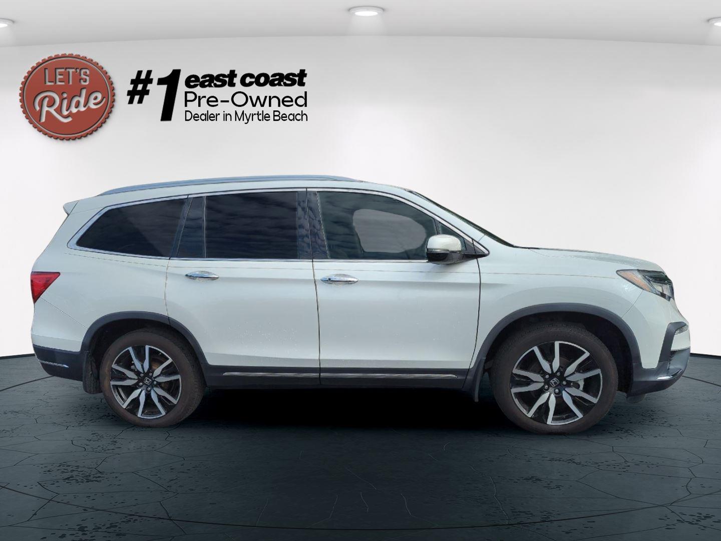 2022 Honda Pilot Touring photo 3