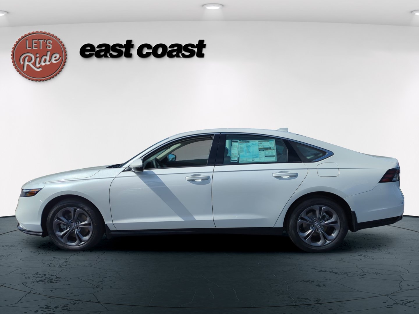2026 Honda Accord Hybrid EX-L - Photo 9