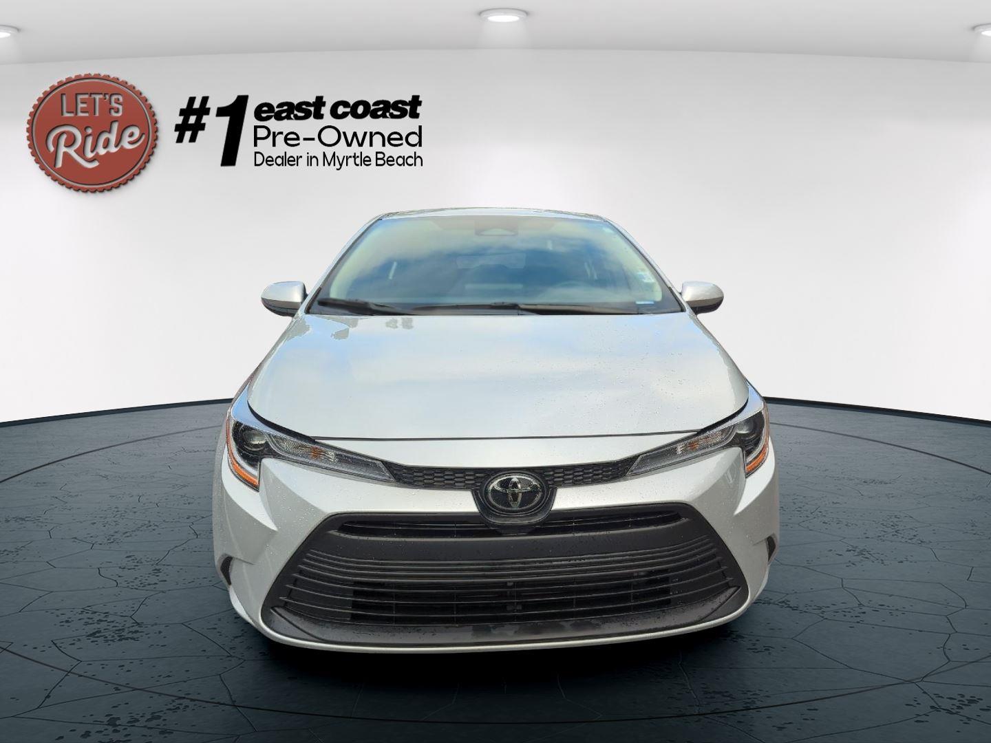 2024 Toyota Corolla LE photo 2