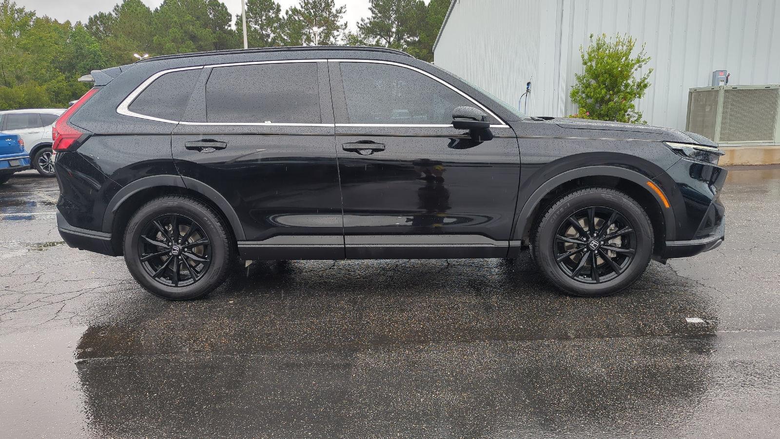 2023 Honda CR-V Hybrid Sport photo 2