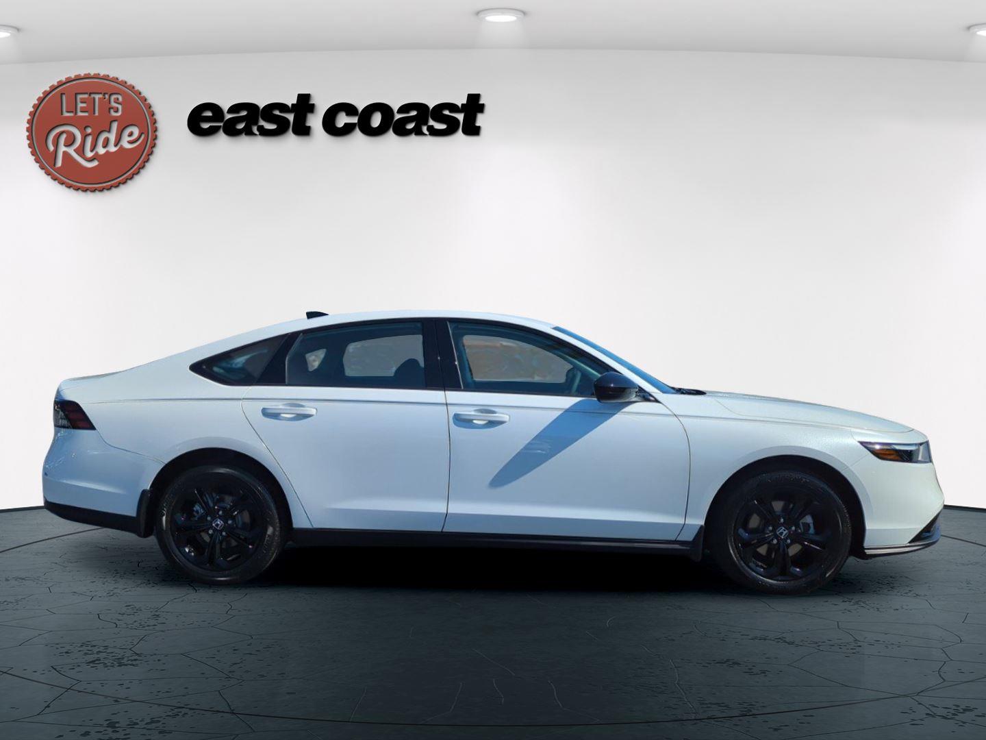 2025 Honda Accord SE photo 3