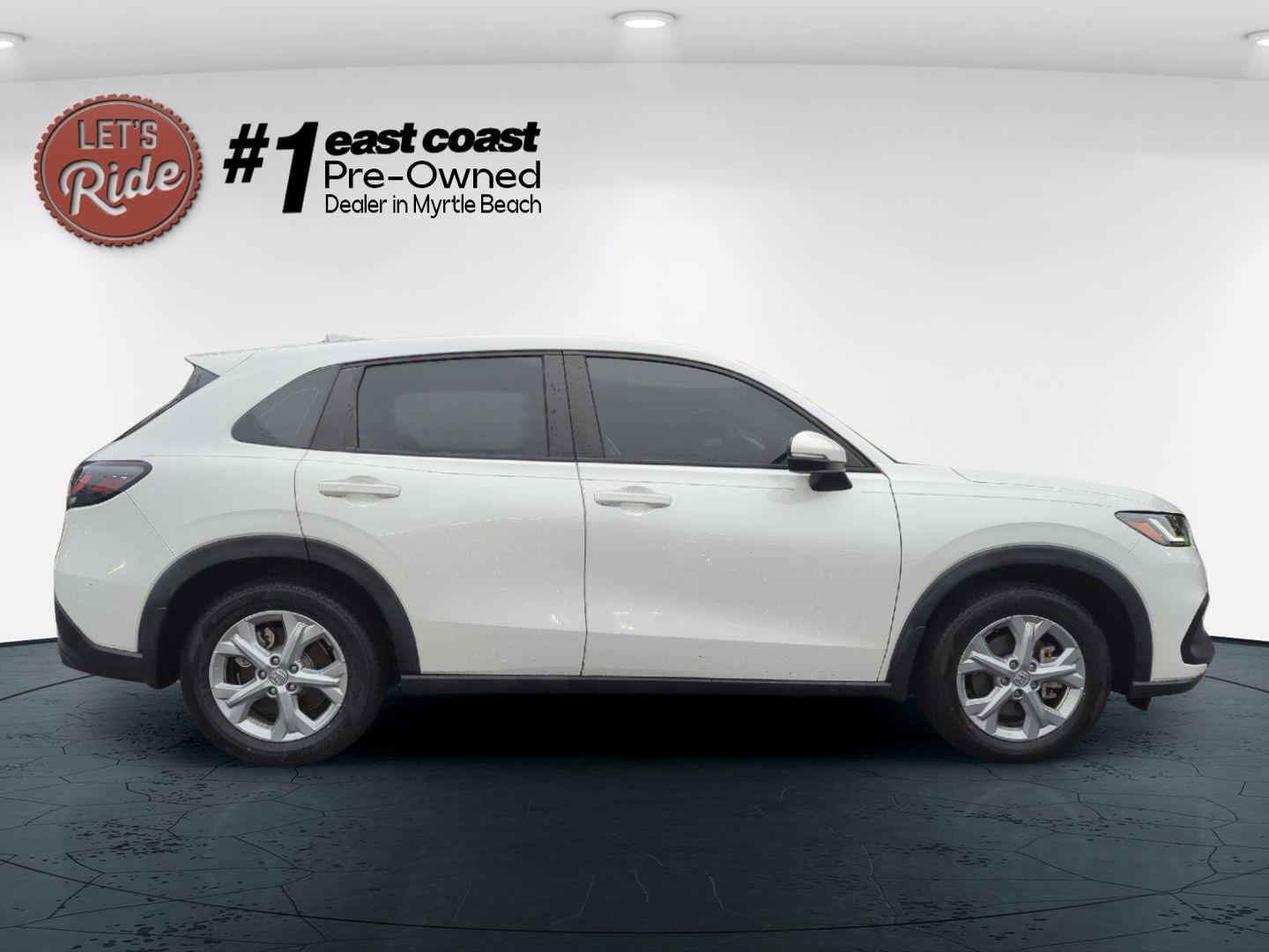 2023 Honda HR-V LX photo 3