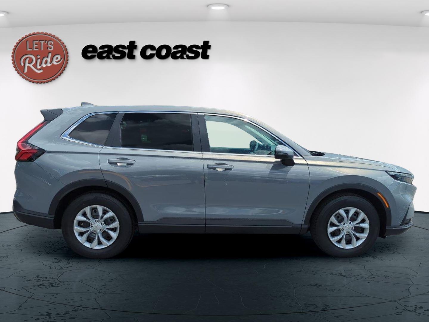 2026 Honda CR-V LX photo 4
