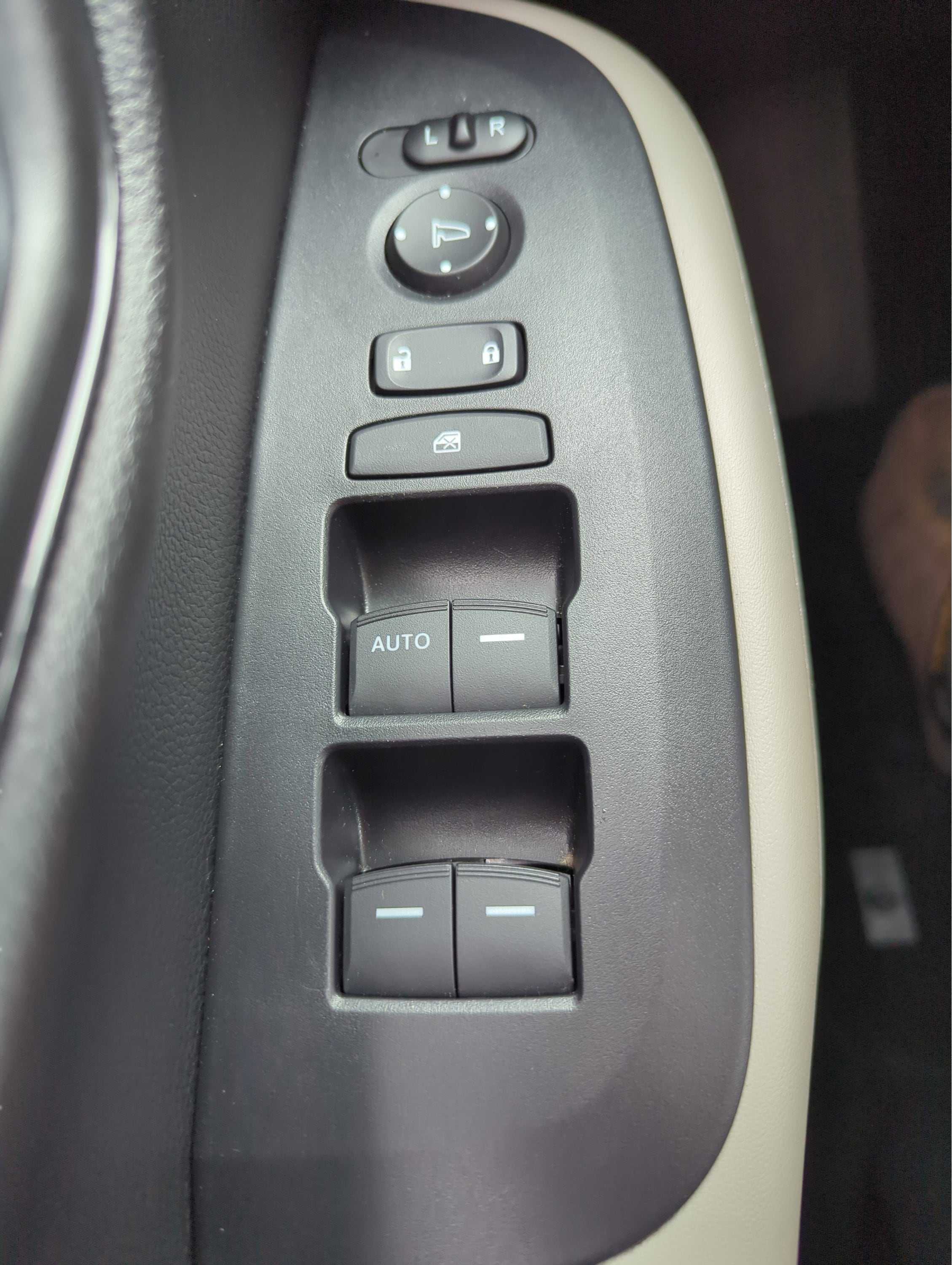 2026 Honda HR-V LX - Photo 24