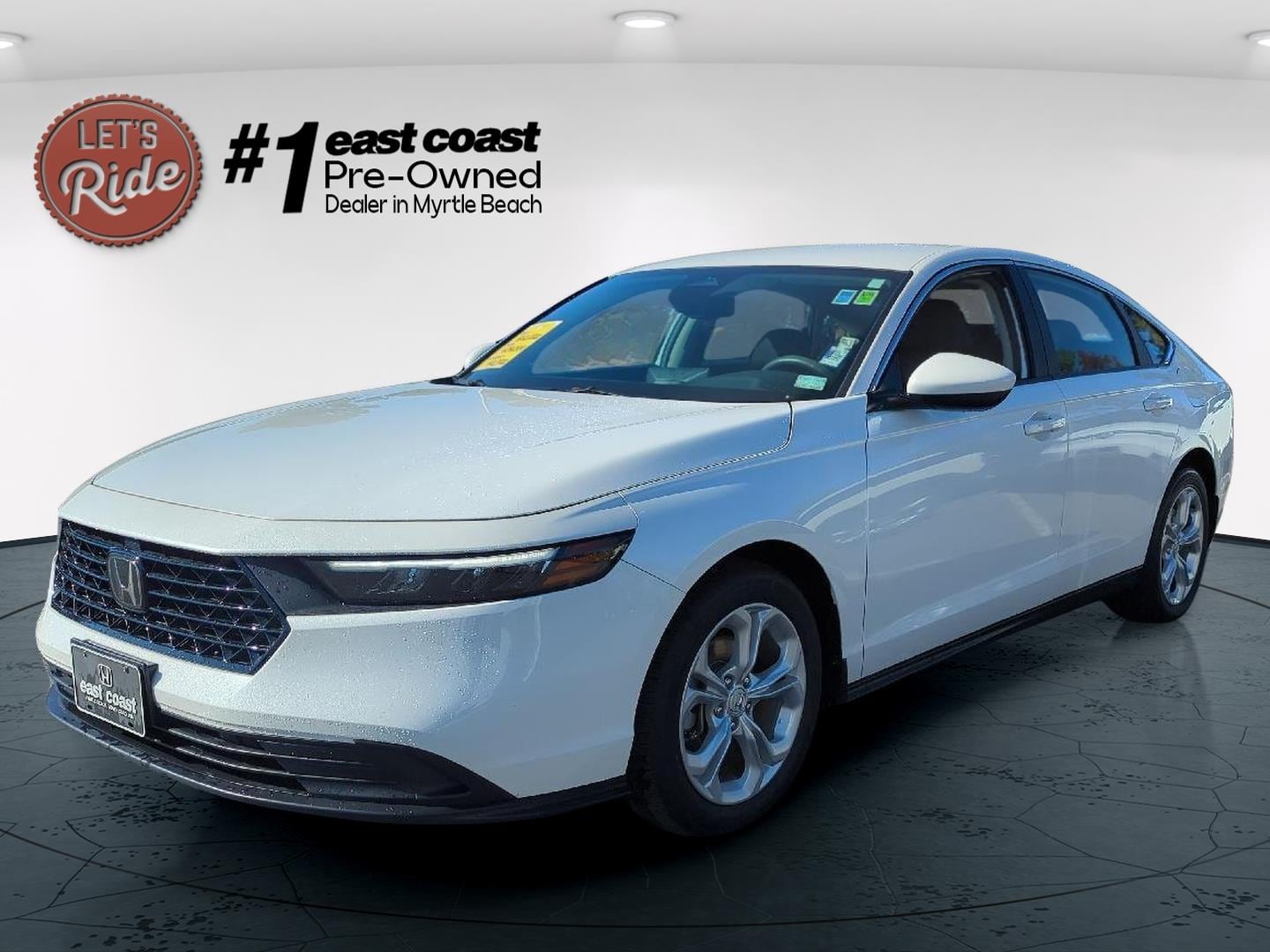 2023 Honda Accord LX's photo