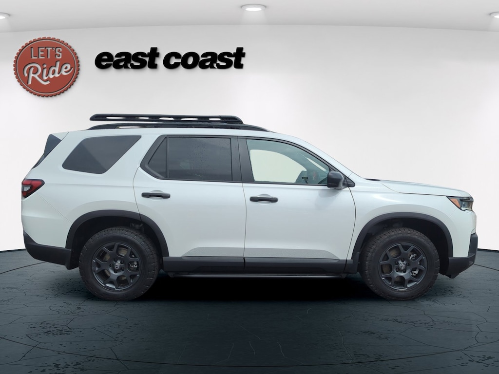 New 2026 Honda Pilot TrailSport SUV