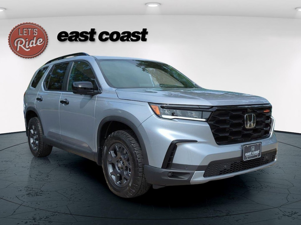 New 2025 Honda Pilot TrailSport SUV