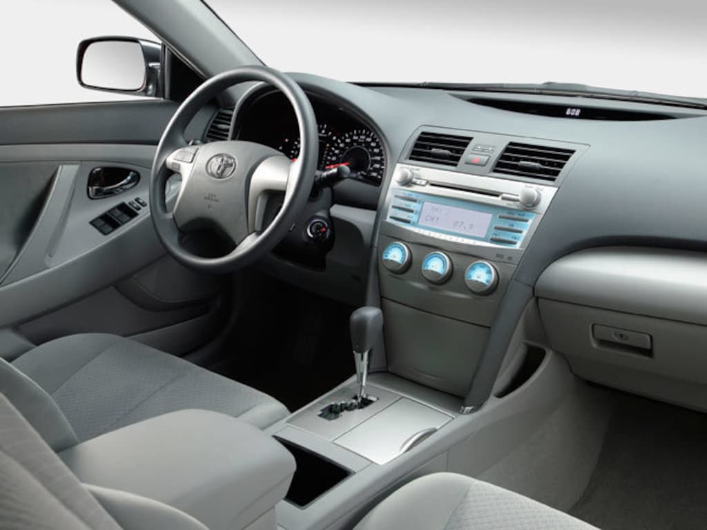 Used 2009 Toyota Camry LE Sedan