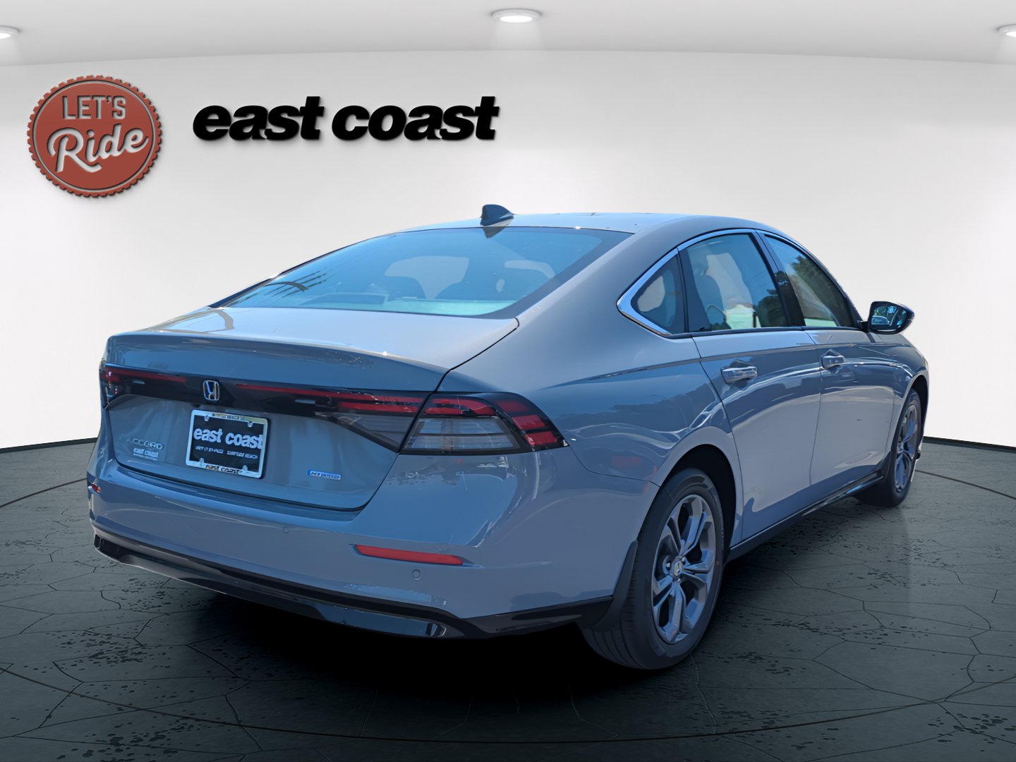 2026 Honda Accord Hybrid EX-L - Photo 7