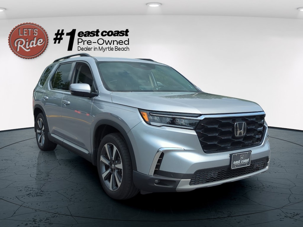 Used 2025 Honda Pilot Touring SUV