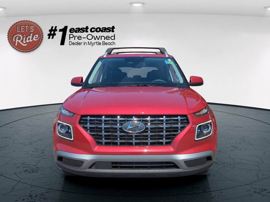 Used 2025 Hyundai Venue Limited SUV