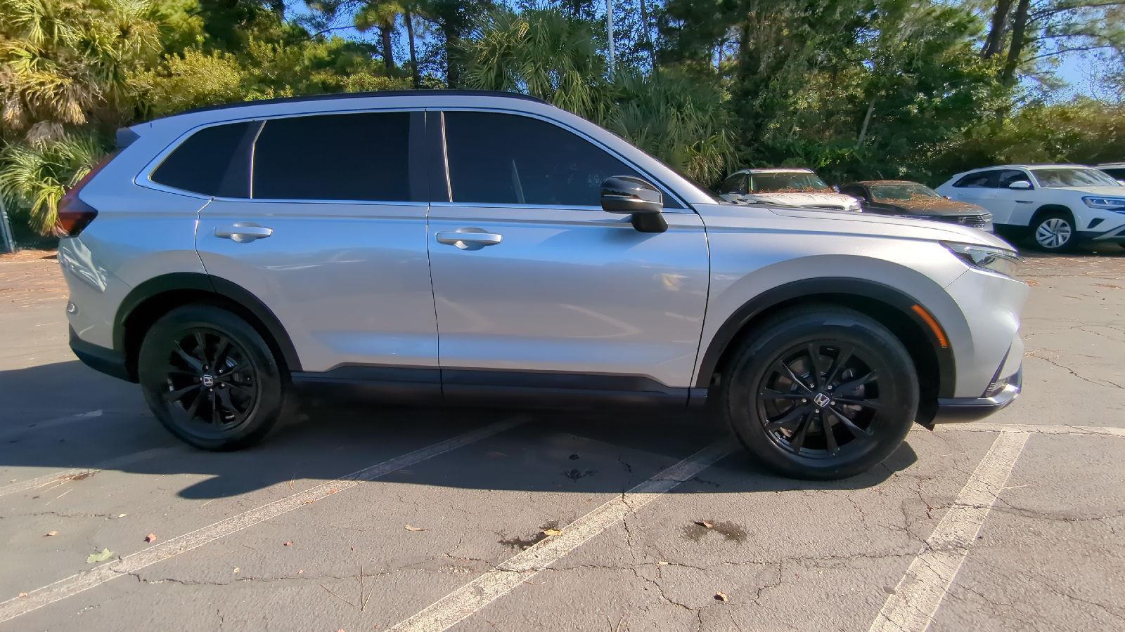 2024 Honda CR-V Hybrid Sport photo 2