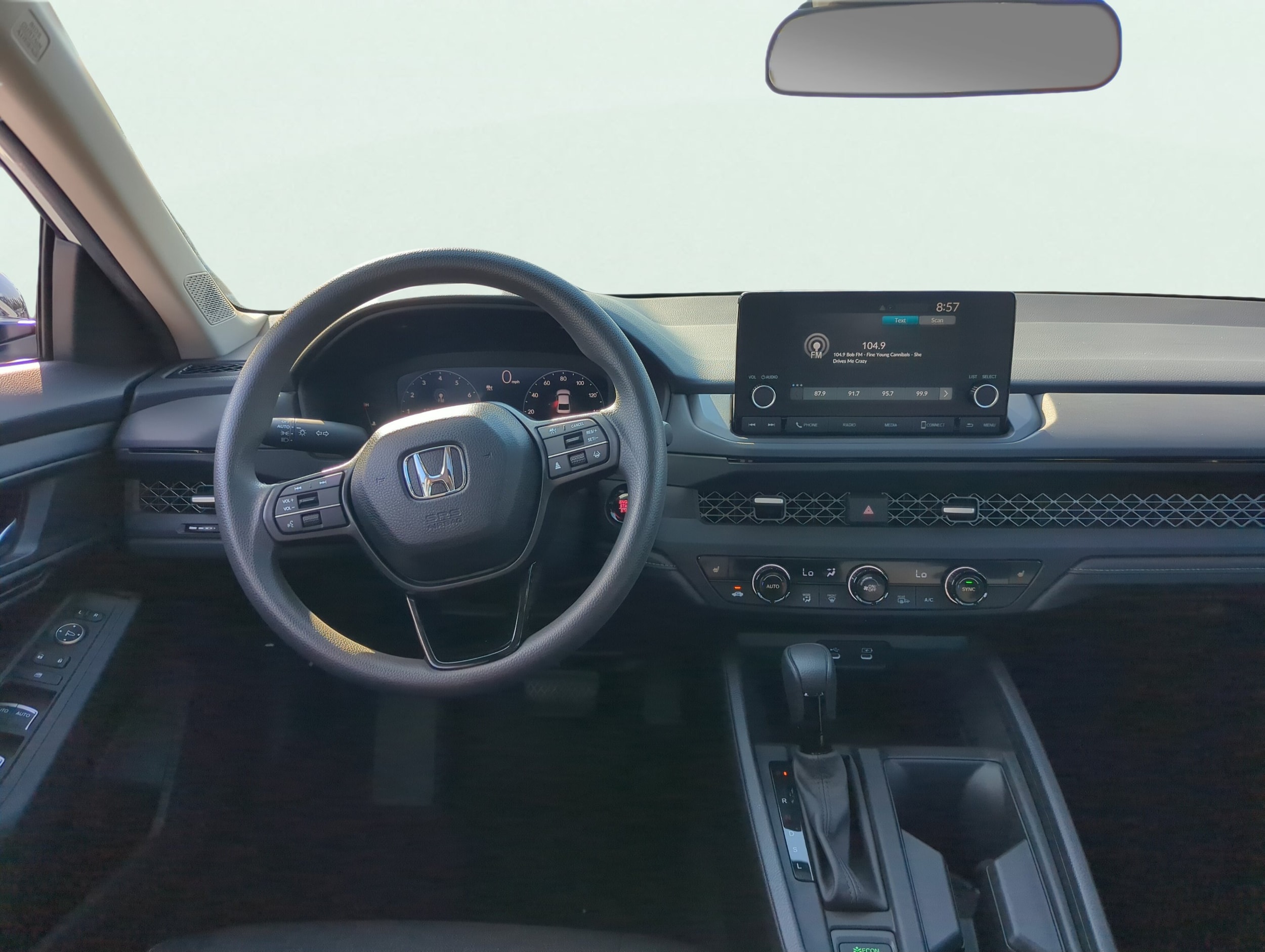2025 Honda Accord SE - Photo 14