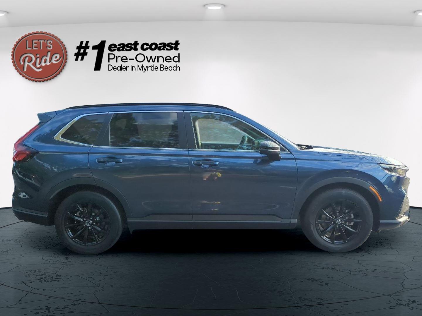 2023 Honda CR-V Hybrid Sport photo 3