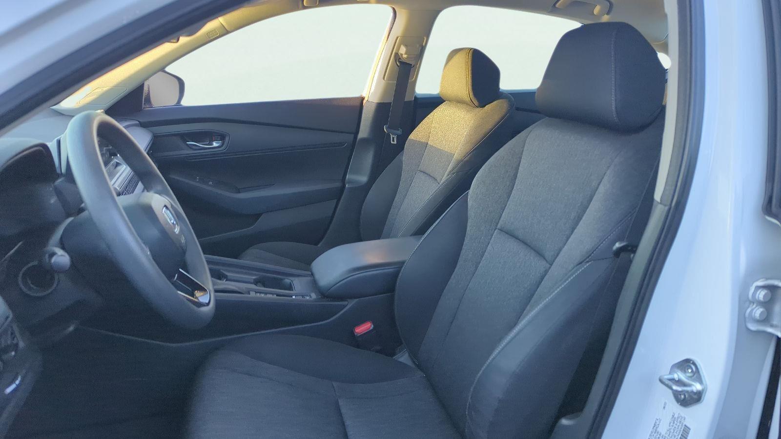 2023 Honda Accord LX photo 2