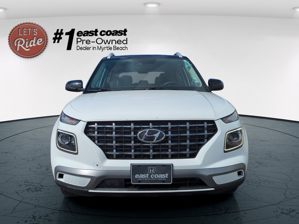 Used 2023 Hyundai Venue Limited SUV