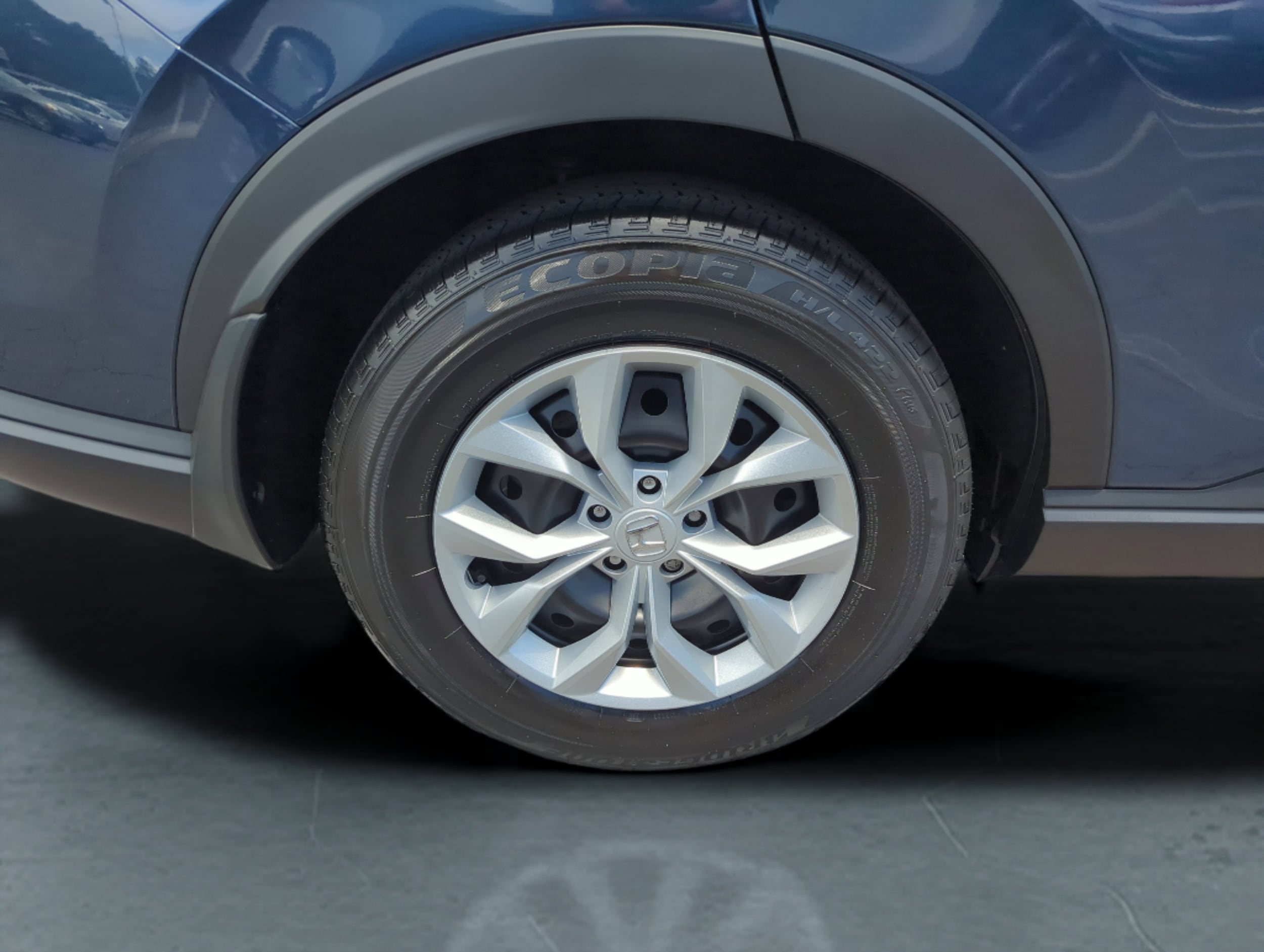 2023 Honda CR-V LX - Photo 32