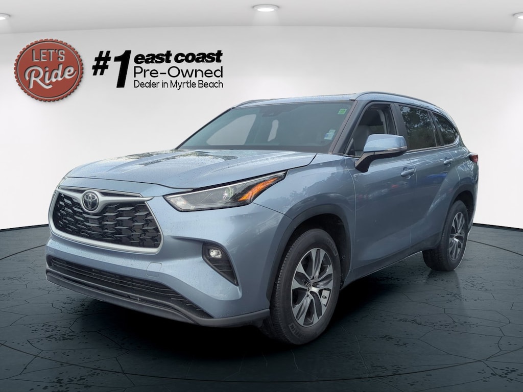 Used 2023 Toyota Highlander XLE SUV
