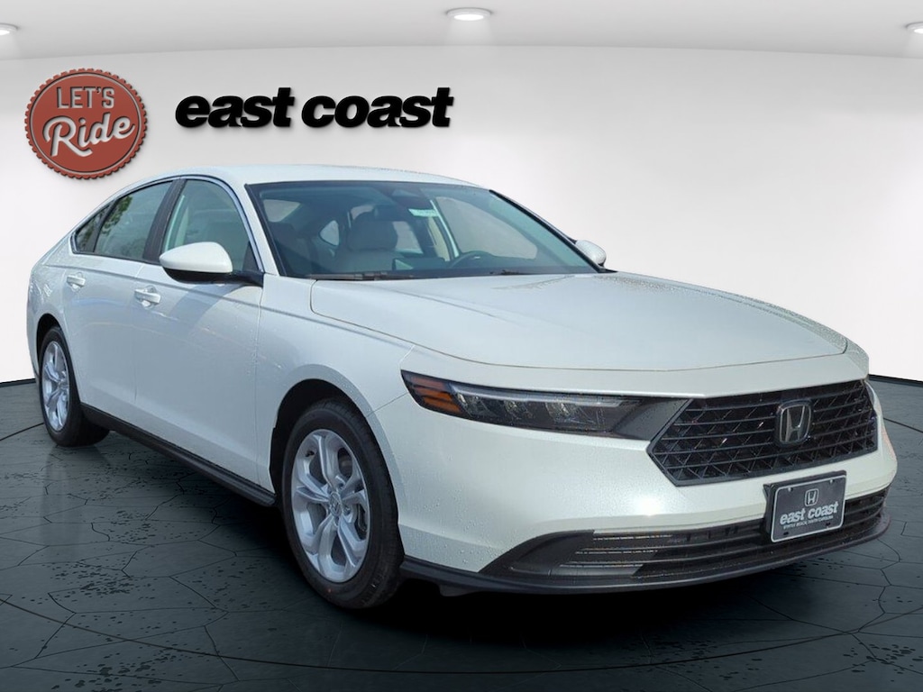 New 2025 Honda Accord LX Sedan