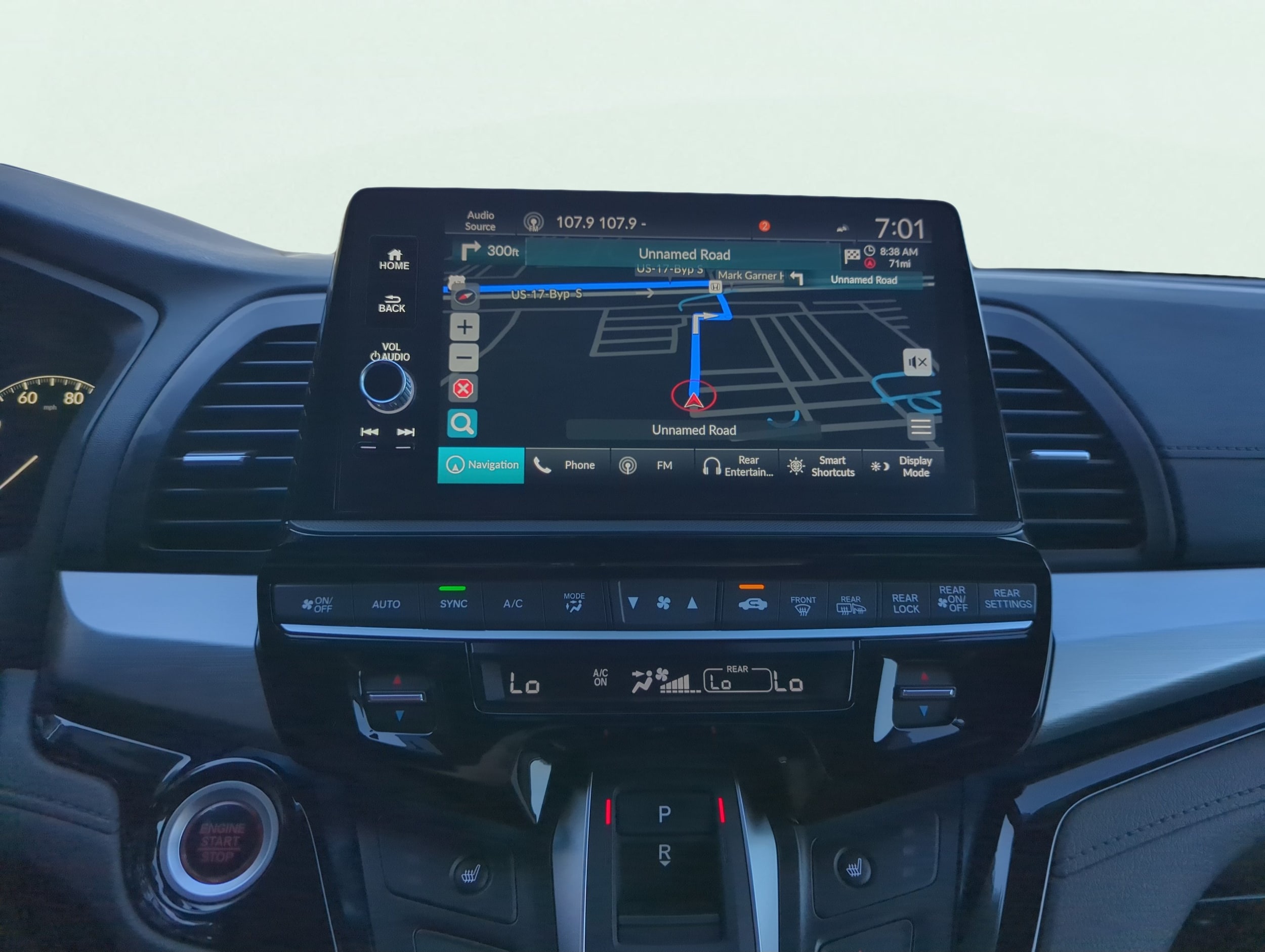 2025 Honda Odyssey Touring - Photo 30