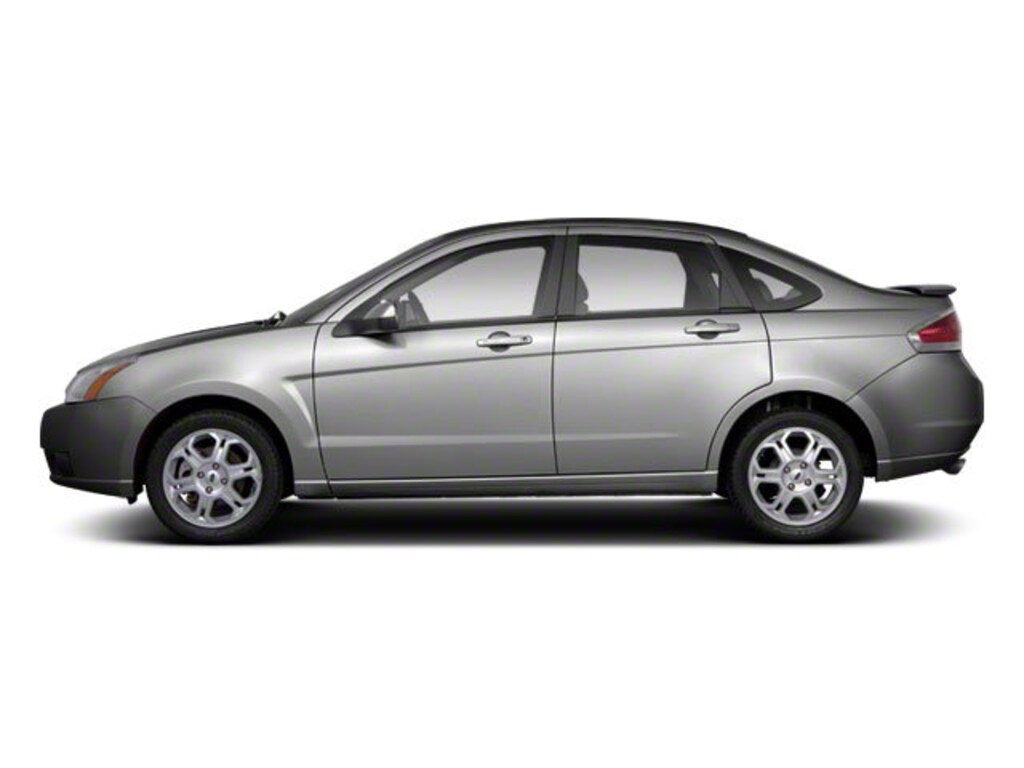 Used 2010 Ford Focus SE Sedan