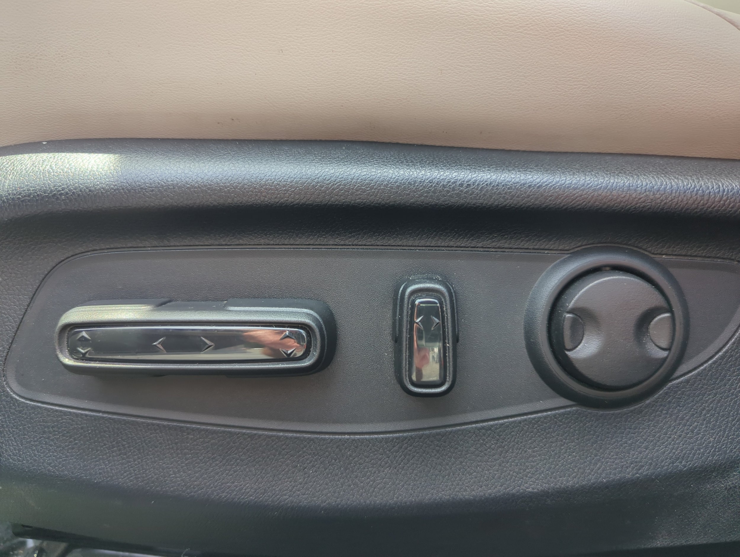 2024 Honda Accord Hybrid EX-L - Photo 30