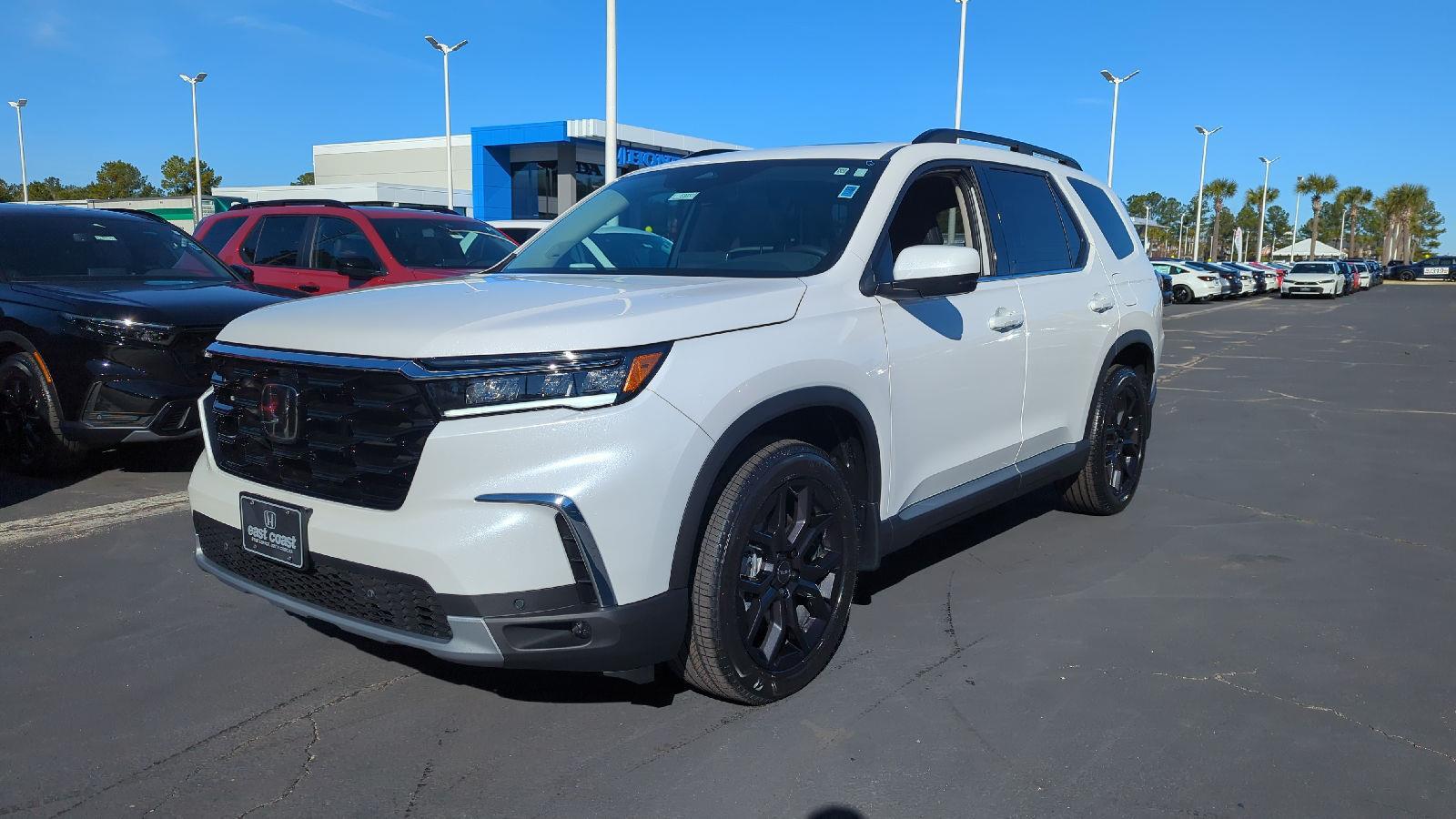 2025 Honda Pilot Touring's photo