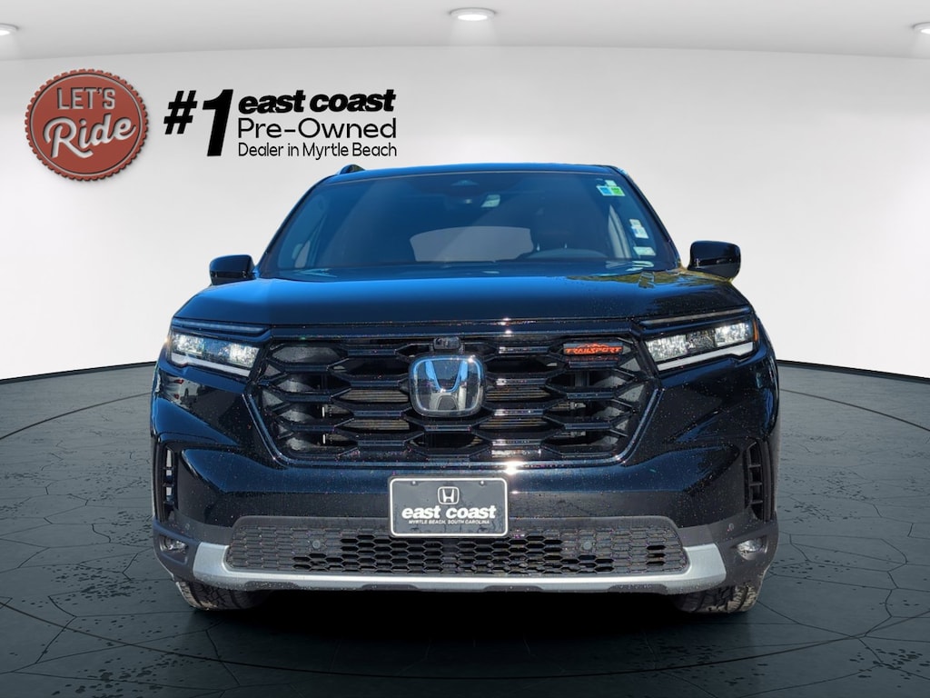 Certified 2025 Honda Pilot TrailSport SUV