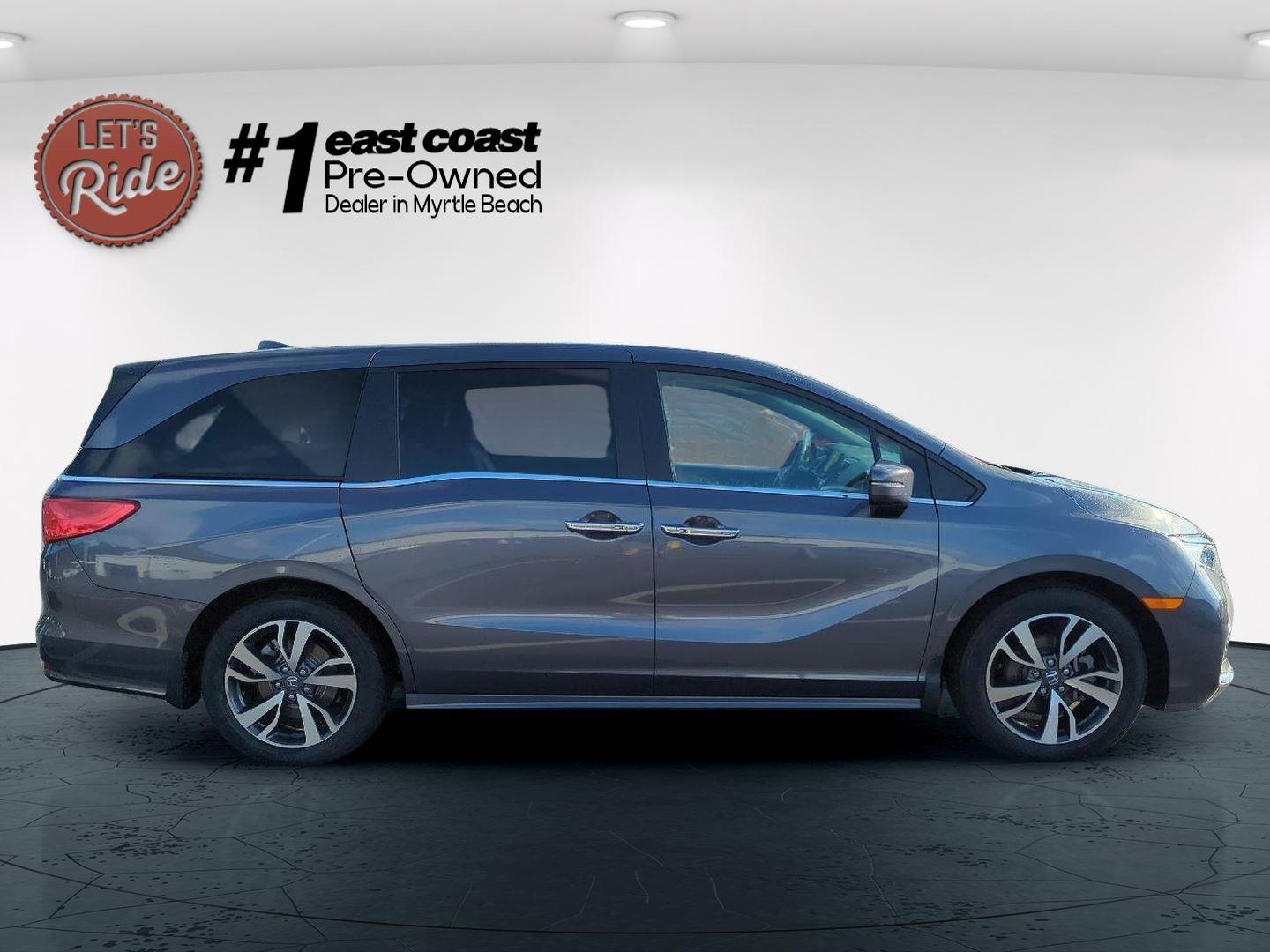 2023 Honda Odyssey Touring photo 4