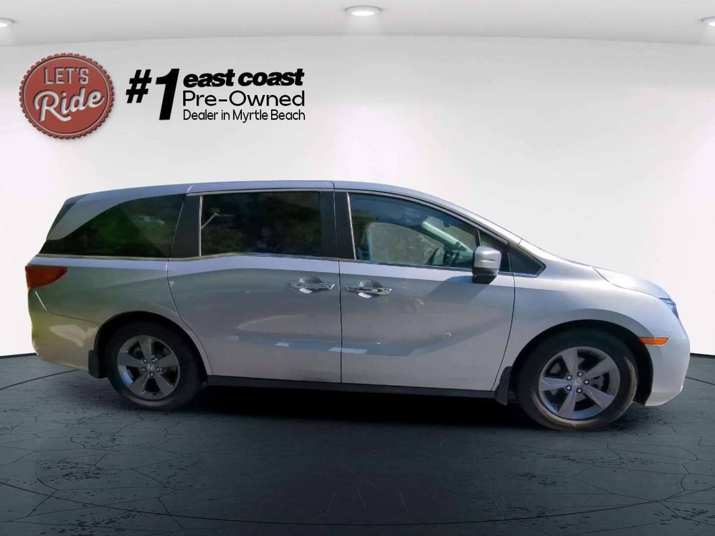 2022 Honda Odyssey EX photo 4