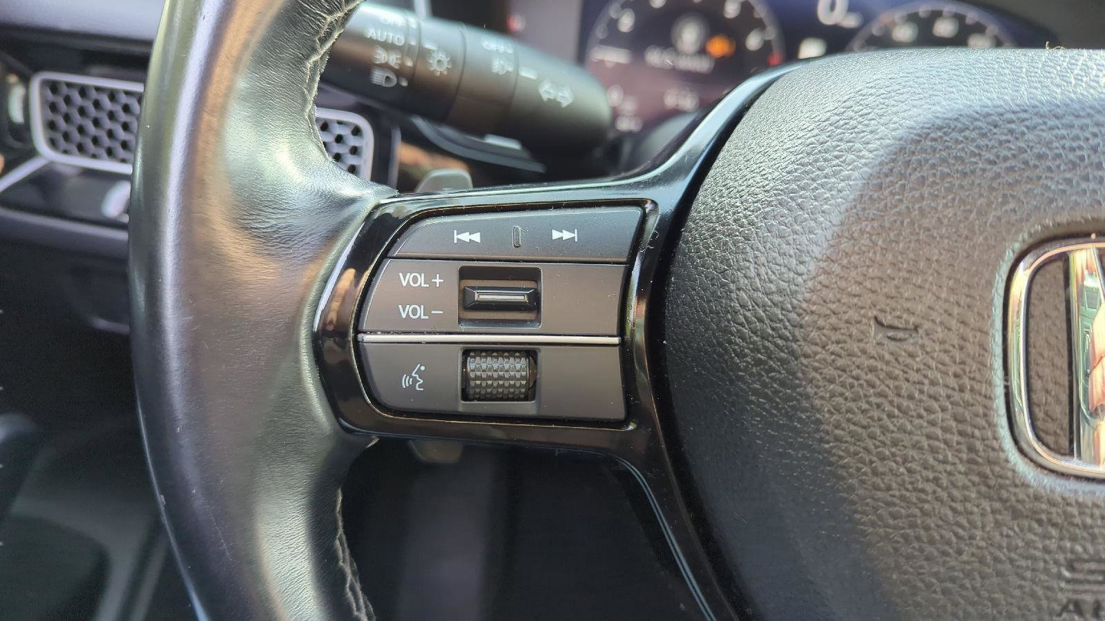 2022 Honda Civic Hatchback Sport Touring - Photo 16